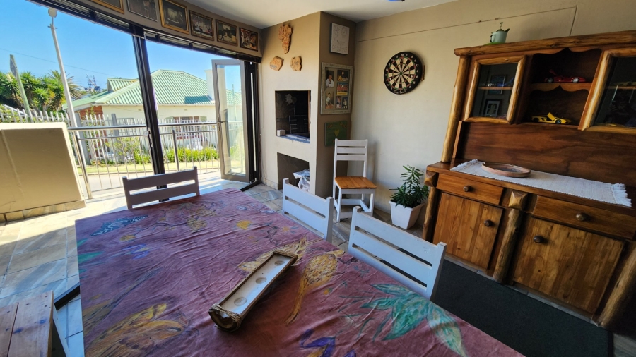 3 Bedroom Property for Sale in Mossel Bay Central Western Cape